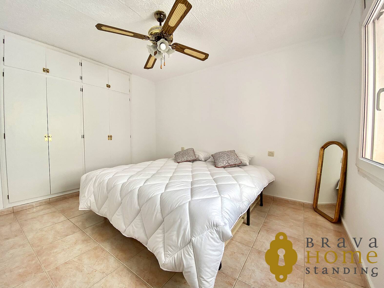 Magnifico atico con vistas al mar en venta en Rosas