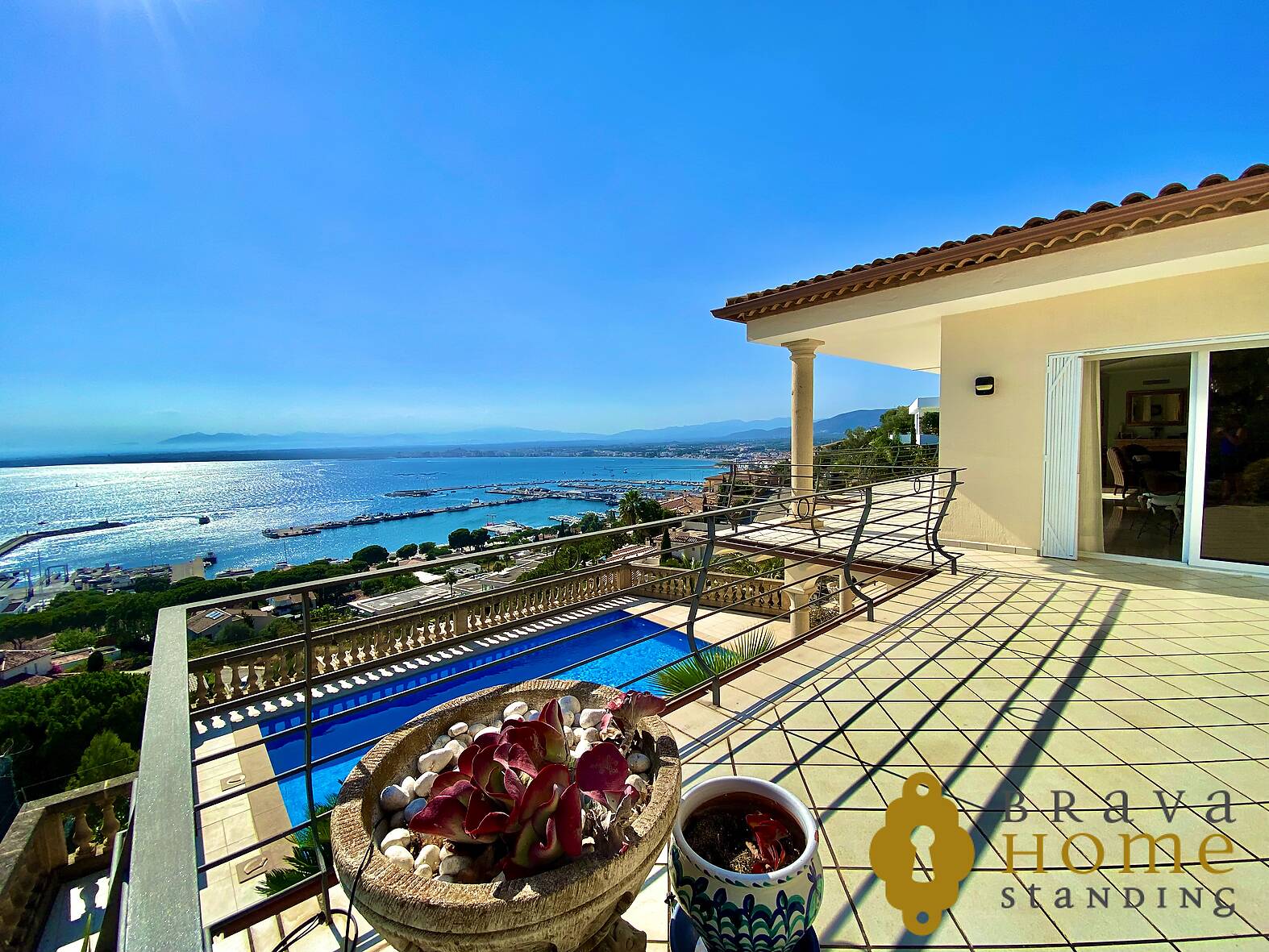 Luxueuse Villa avec piscine et superbe vue mer à Rosas