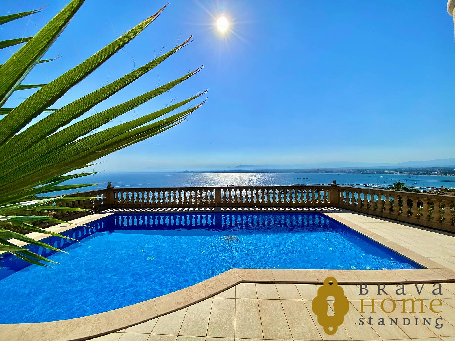 Lujoso Chalet con piscina y magnífica vista al mar en Rosas