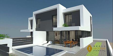Casa de estilo moderno en construcción en venta Empuriabrava