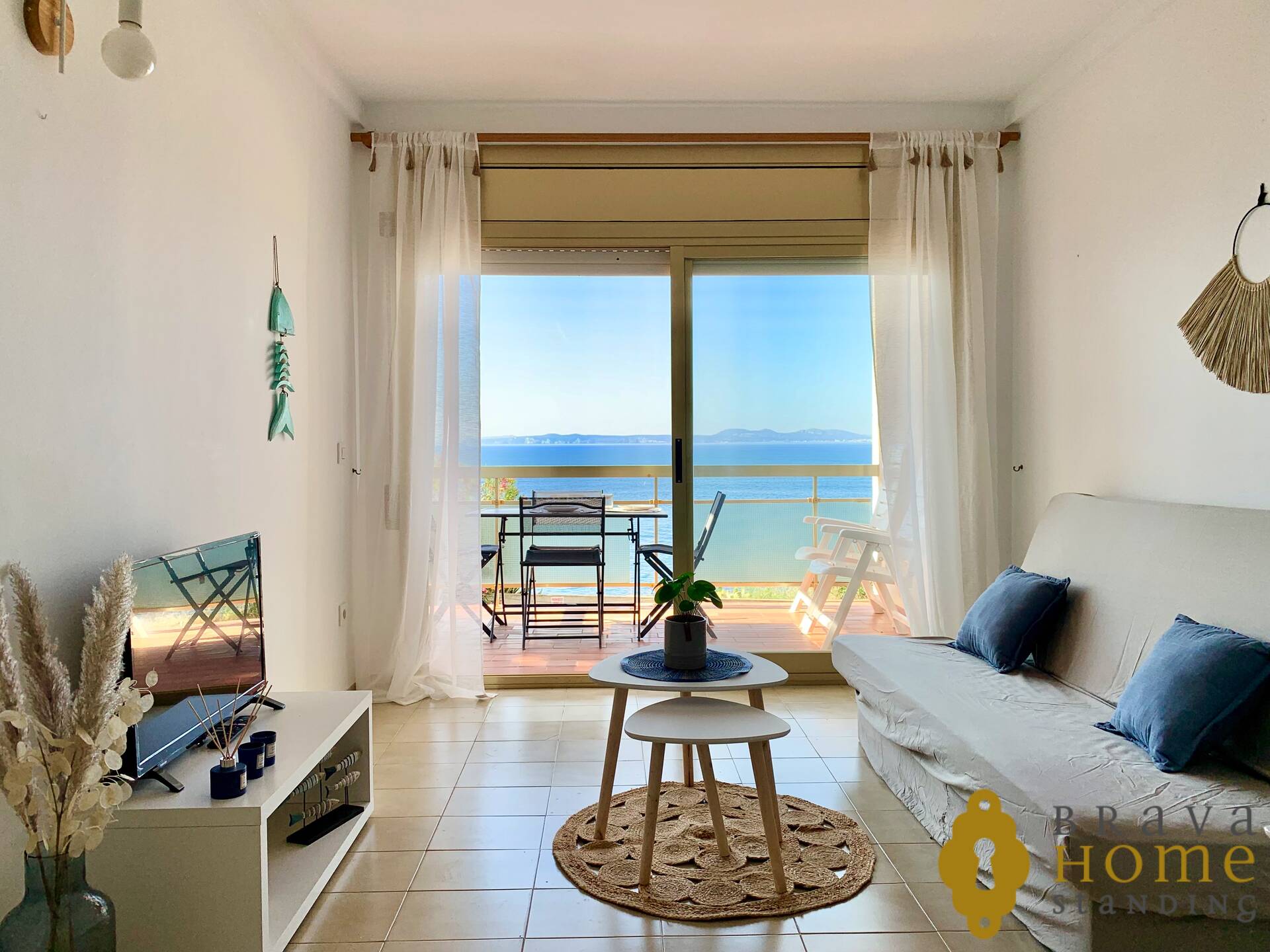 Magnifique appartement en 1ère ligne de mer, en vente à Rosas