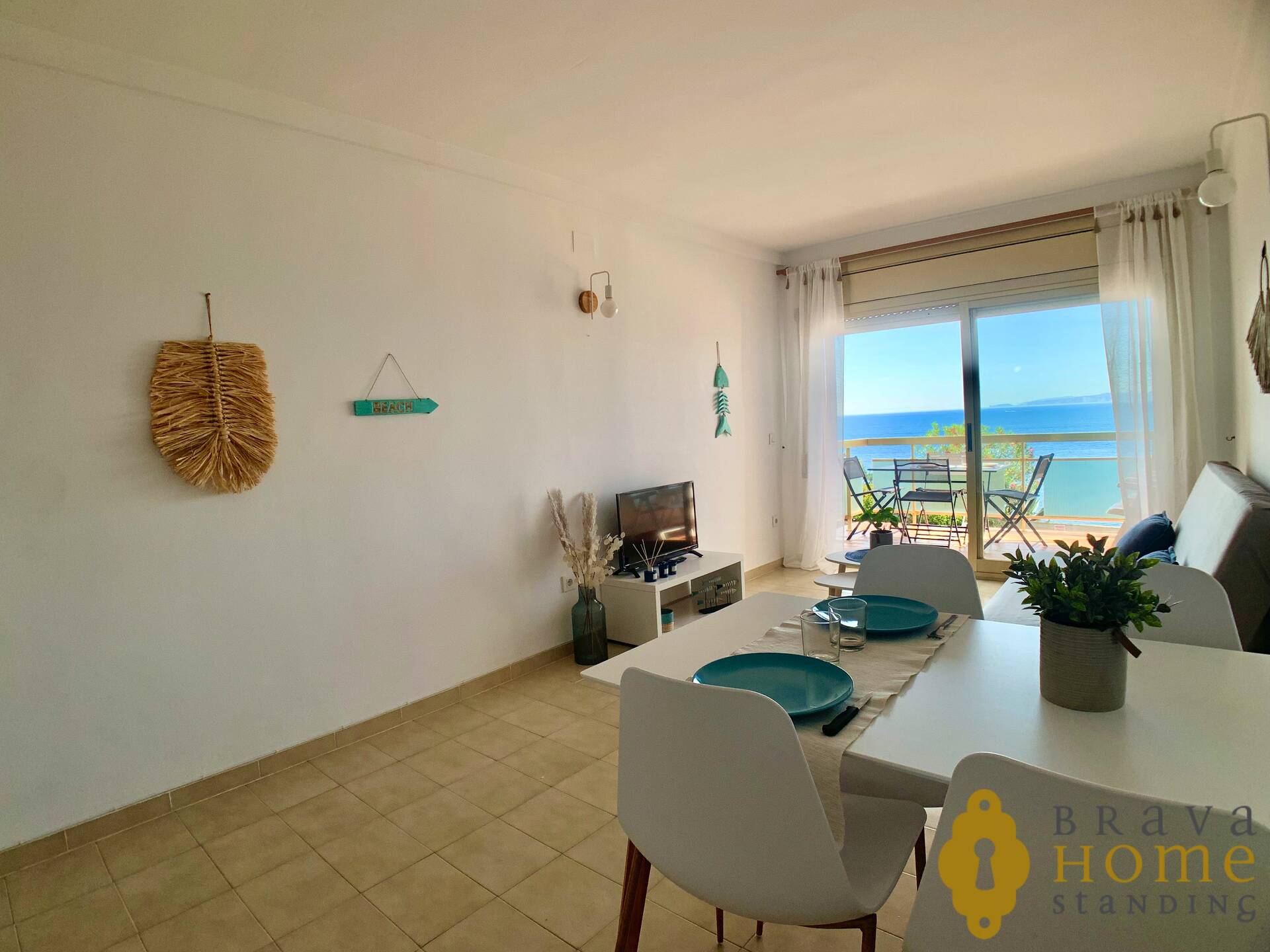 Magnifique appartement en 1ère ligne de mer, en vente à Rosas