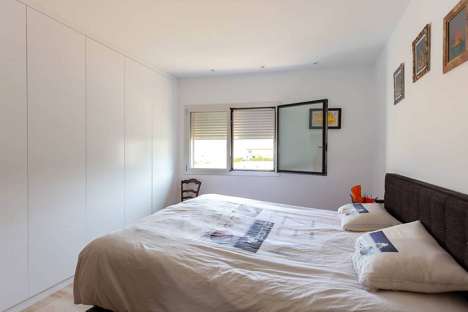 MAGNIFICO APARTAMENTO DUPLEX Y ATICO EN VENTA EN EL CENTRO DE ROSES