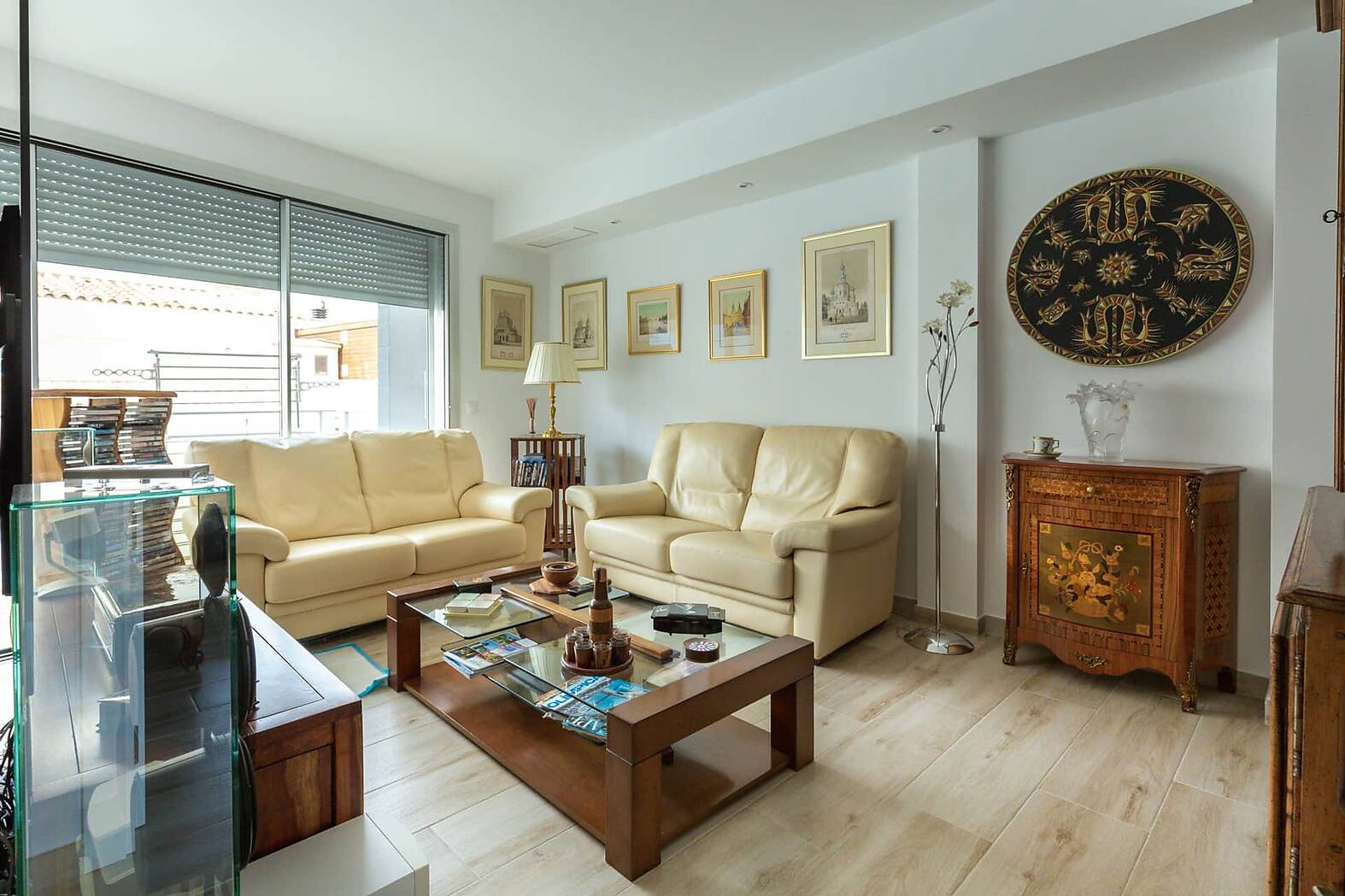 MAGNIFICO APARTAMENTO DUPLEX Y ATICO EN VENTA EN EL CENTRO DE ROSES