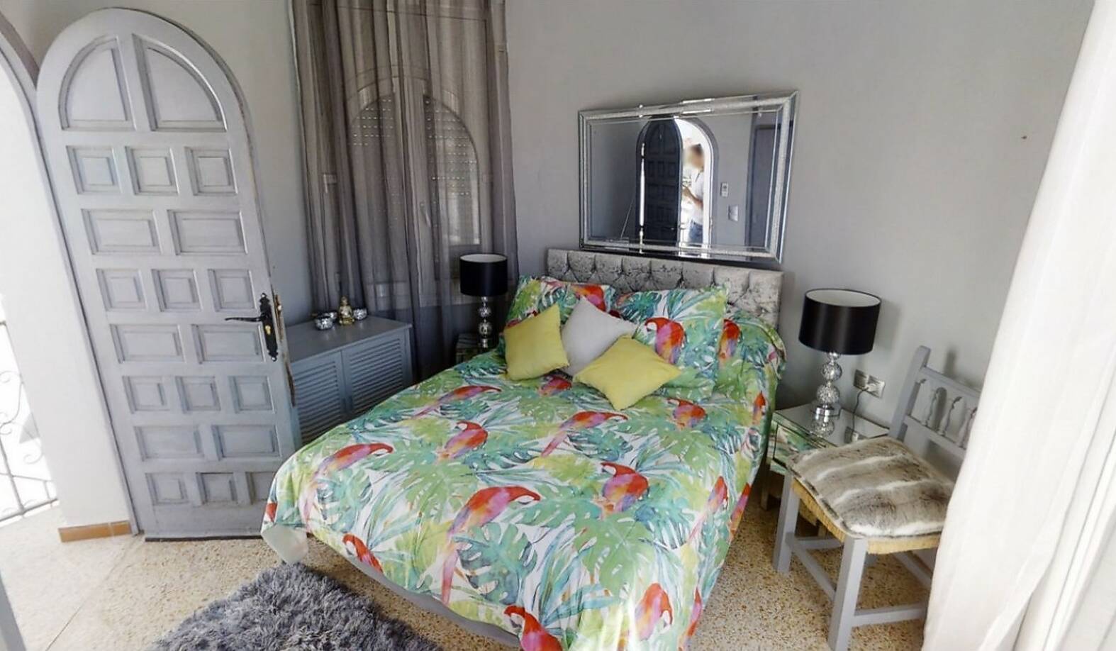 Casa al canal principal con 10m de amarre en Empuriabrava