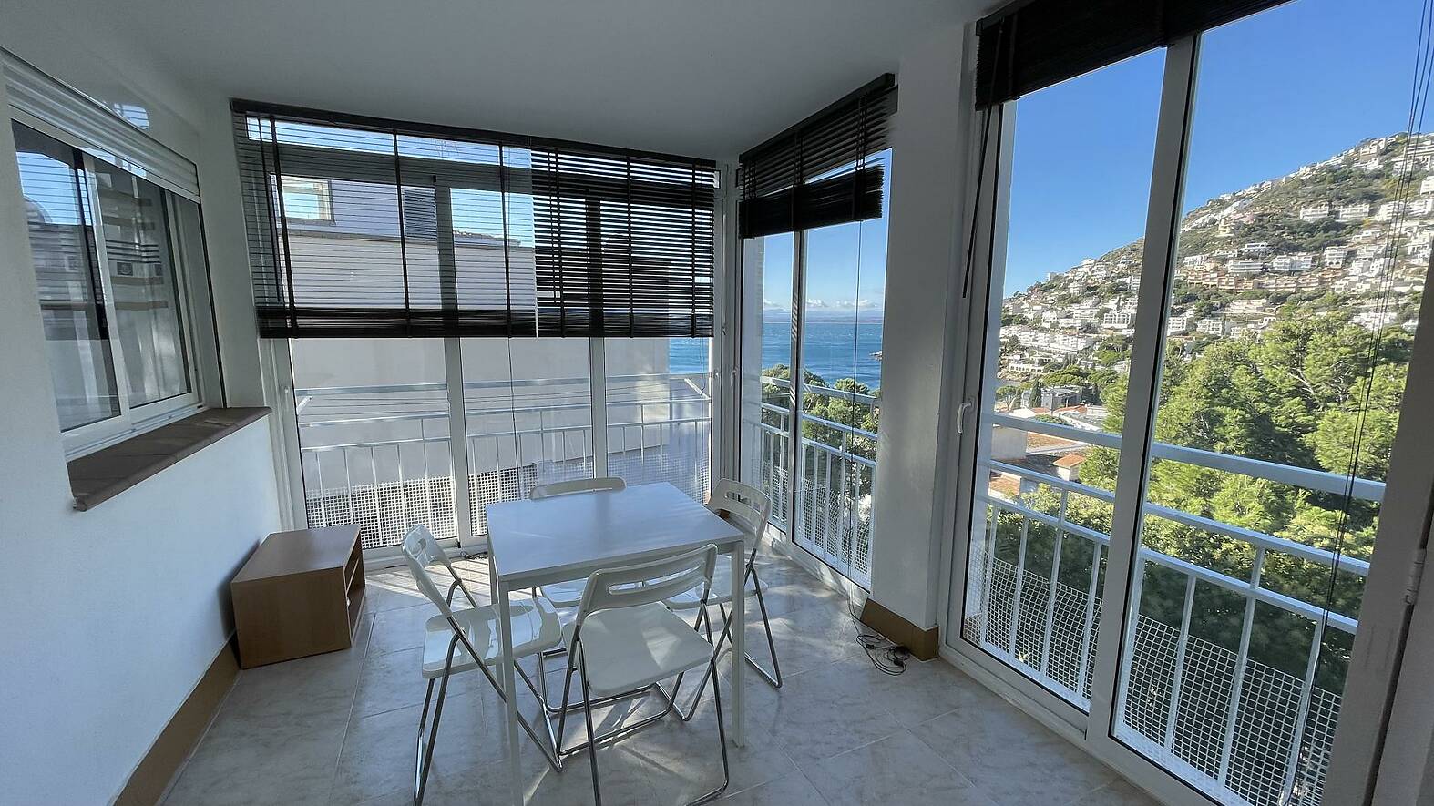 Bonic apartament a Canyelles amb precioses vistes