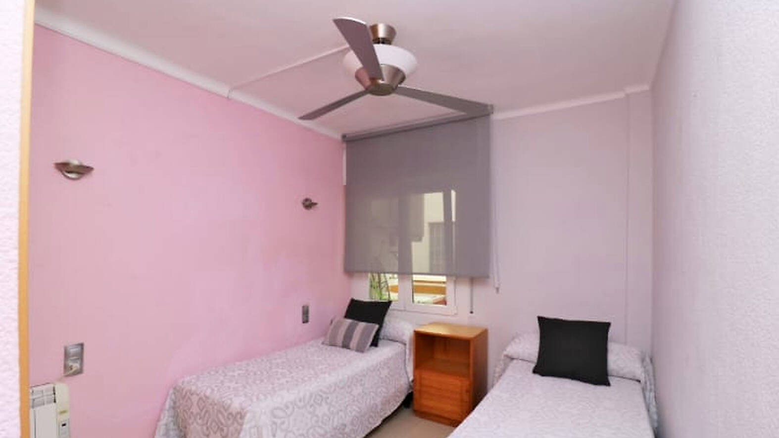 Apartment for sale in the center of Rosas