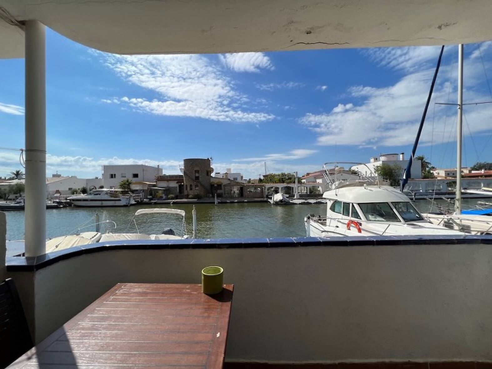 Apartamento con vista al canal en venta en Rosas - Santa Margarita
