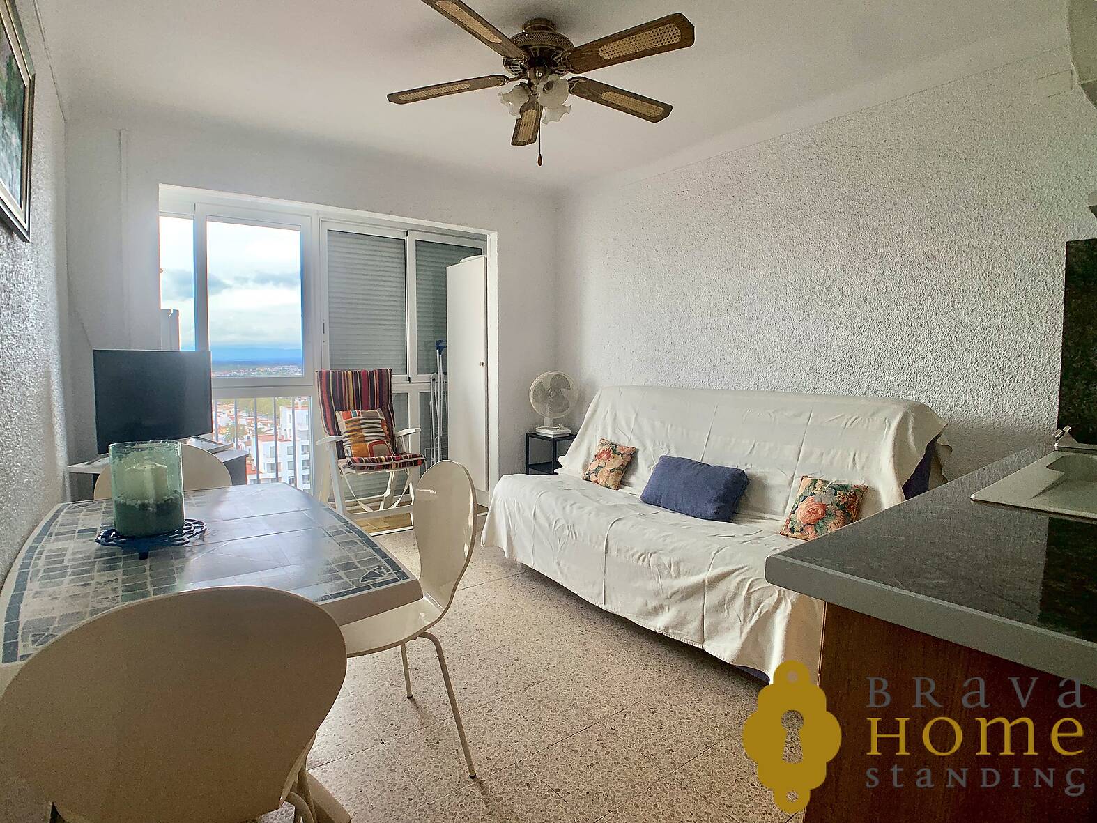 Studio avec vue sur les aiguamolls à 100m de la plage