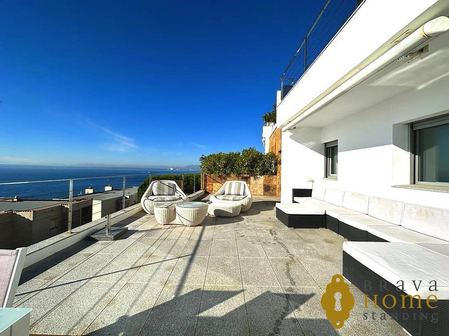 Exceptional property with sea view in Rosas