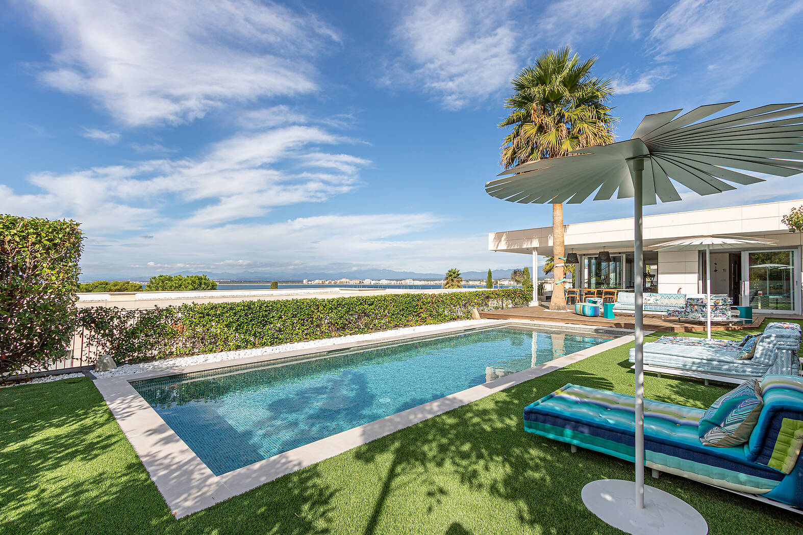 Luxueuse villa avec vue mer proche de la plage de Rosas