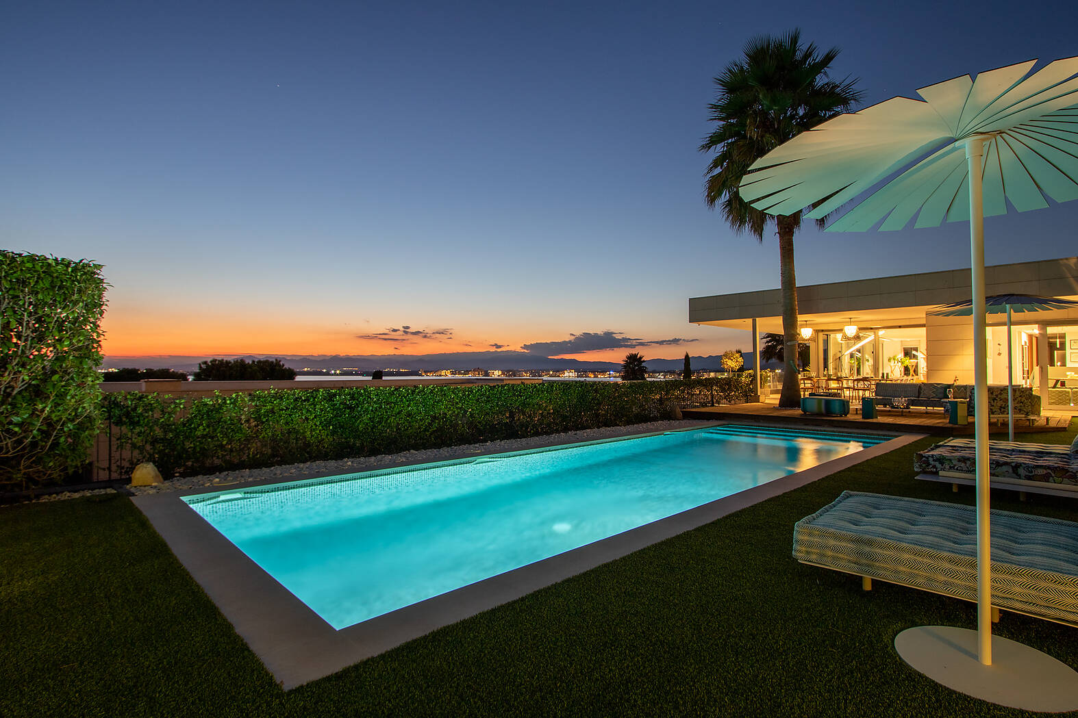 Luxueuse villa avec vue mer proche de la plage de Rosas