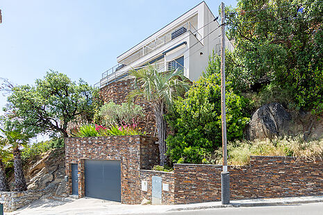 Magnifica casa en Canyelles Petites con impresionantes vistas al mar