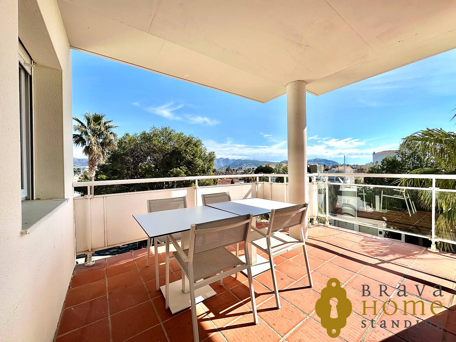 Magnificent apartment with terrace and pool in Roses - Santa Margarita