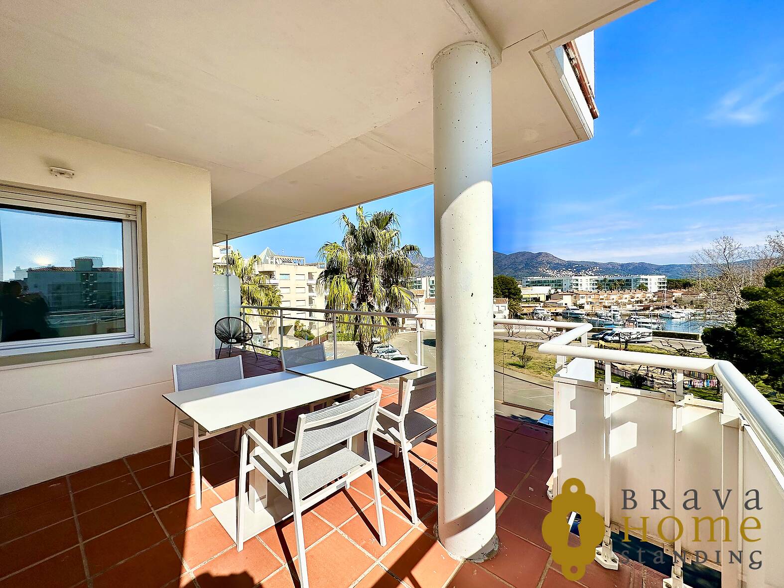 Magnífic apartament amb terrassa i piscina a Roses - Santa Margarida