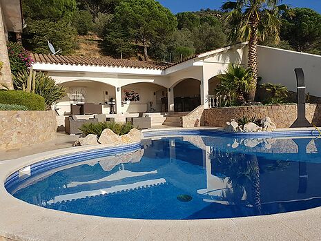 Villa d'exception avec vue panoramique à Pau, Els Olivars