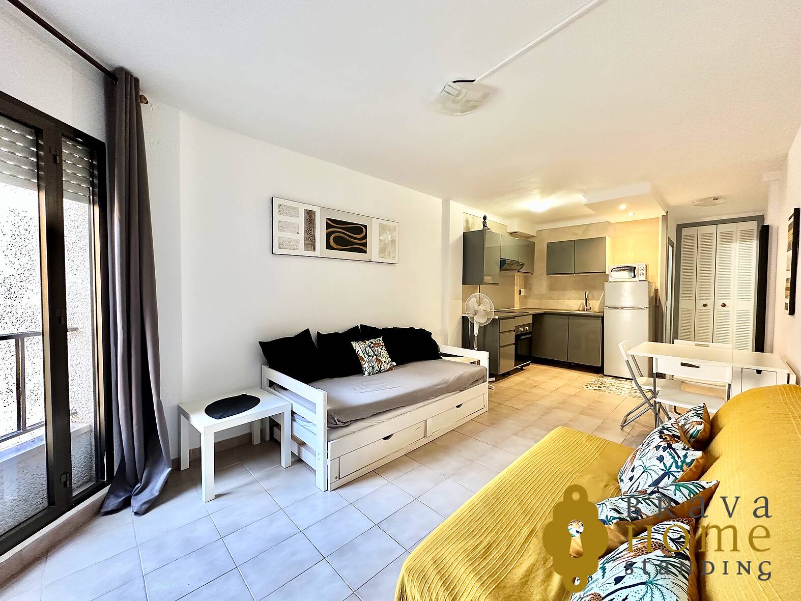 Beau studio avec vue mer, à vendre à Rosas - Salatar