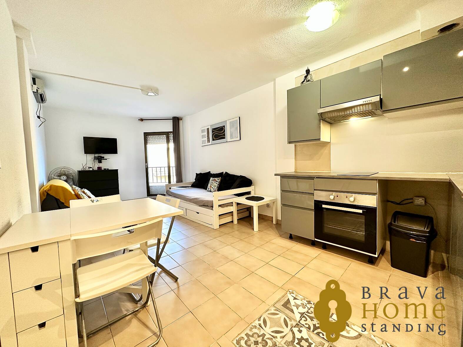 Beau studio avec vue mer, à vendre à Rosas - Salatar