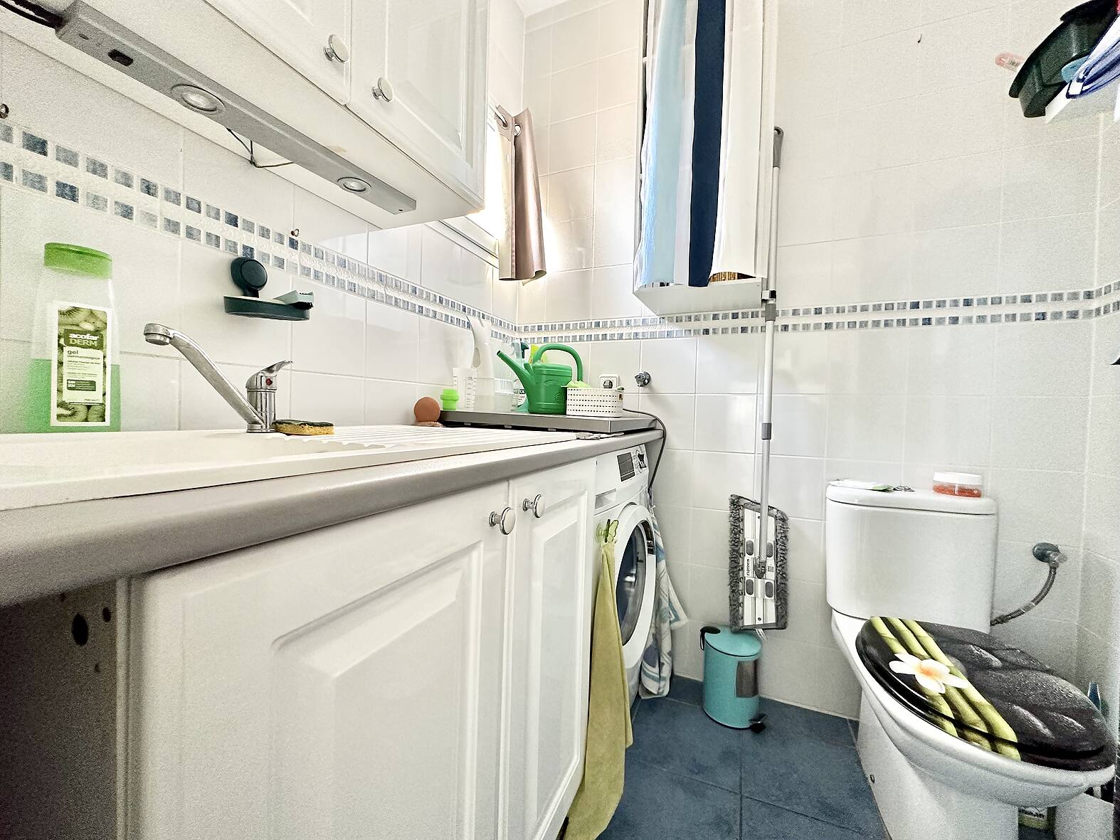 Preciosa casa con piscina y estudio independiente en venta en Empuriabrava