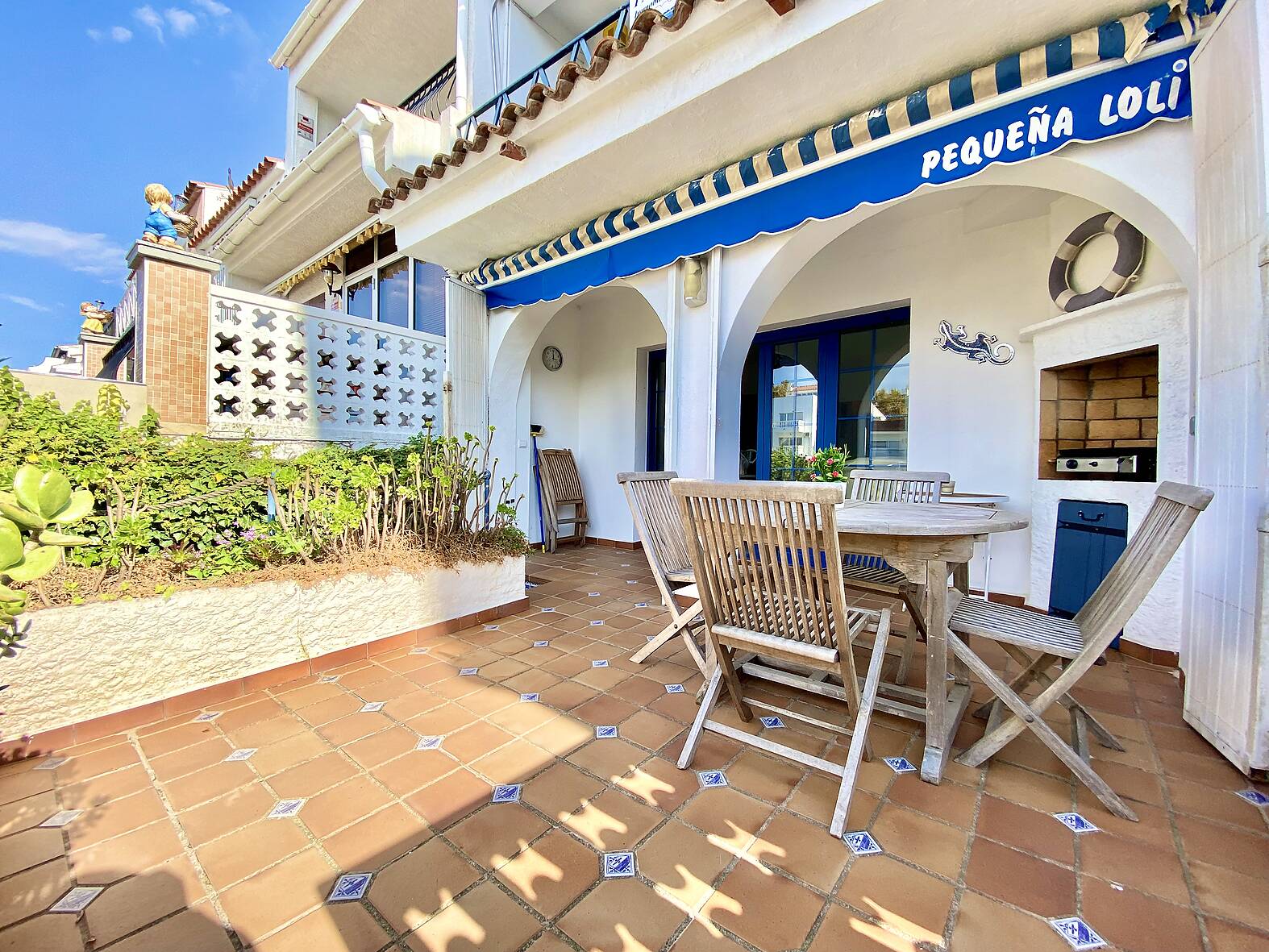 Casa de pescador con amarre en venta en Empuriabrava