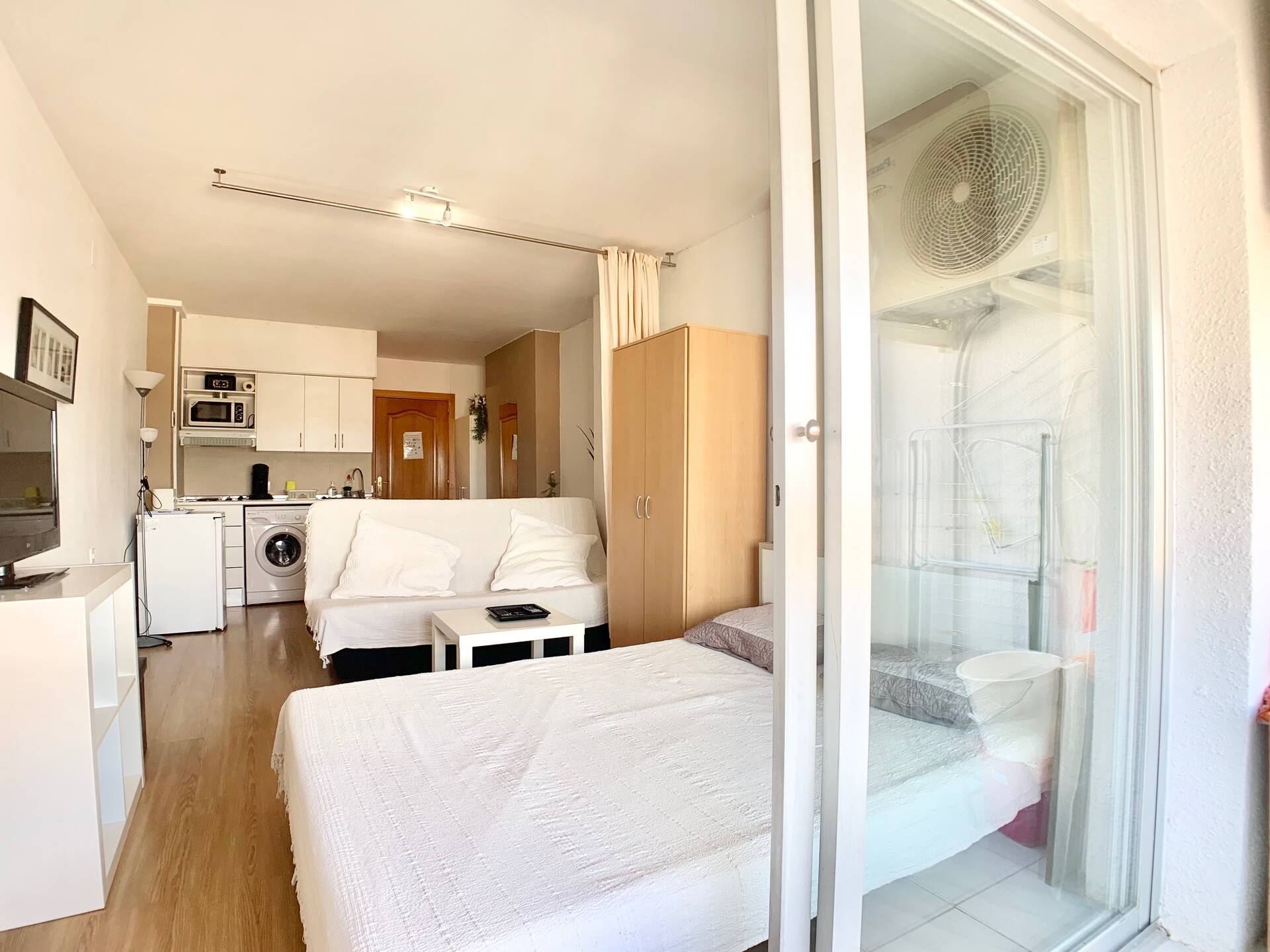 Bonito estudio con una hermosa vista al canal en venta en Empuriabrava