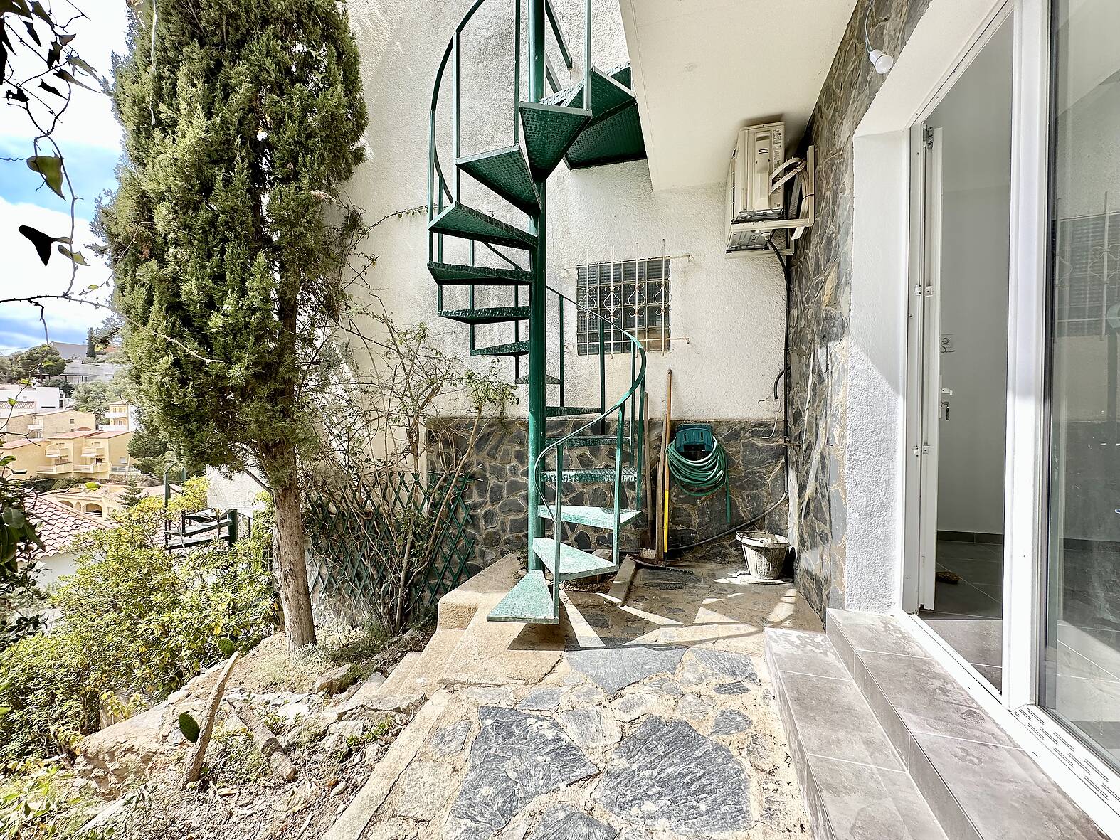 Maison avec vue mer et à pieds de la plage à vendre à Rosas Almadrava