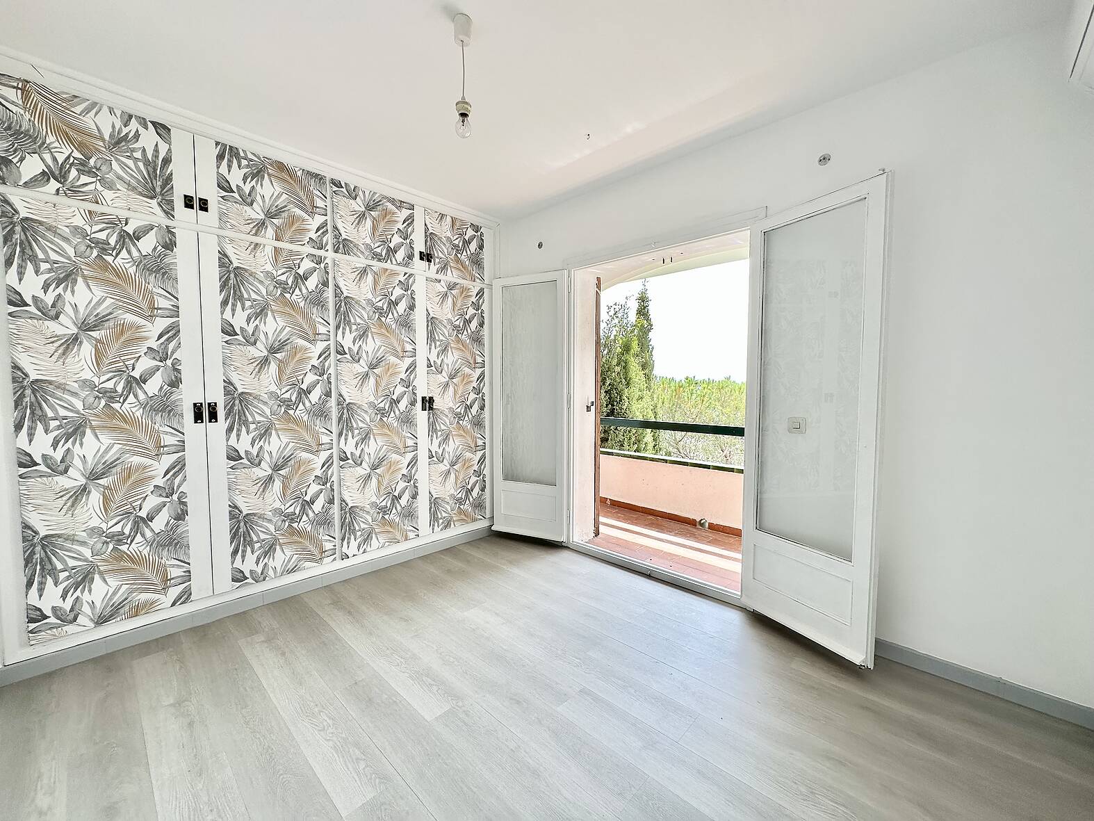 Maison avec vue mer et à pieds de la plage à vendre à Rosas Almadrava