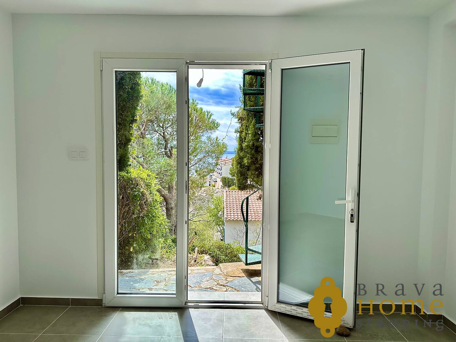 Maison avec vue mer et à pieds de la plage à vendre à Rosas Almadrava