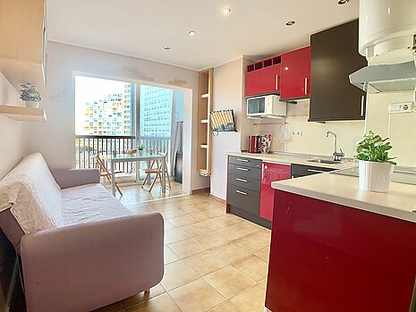 Apartamento en primera línea de mar, en venta en Empuriabrava