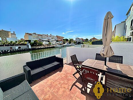 Magnifique maison de pêcheur avec 2 amarres à vendre à Empuriabrava