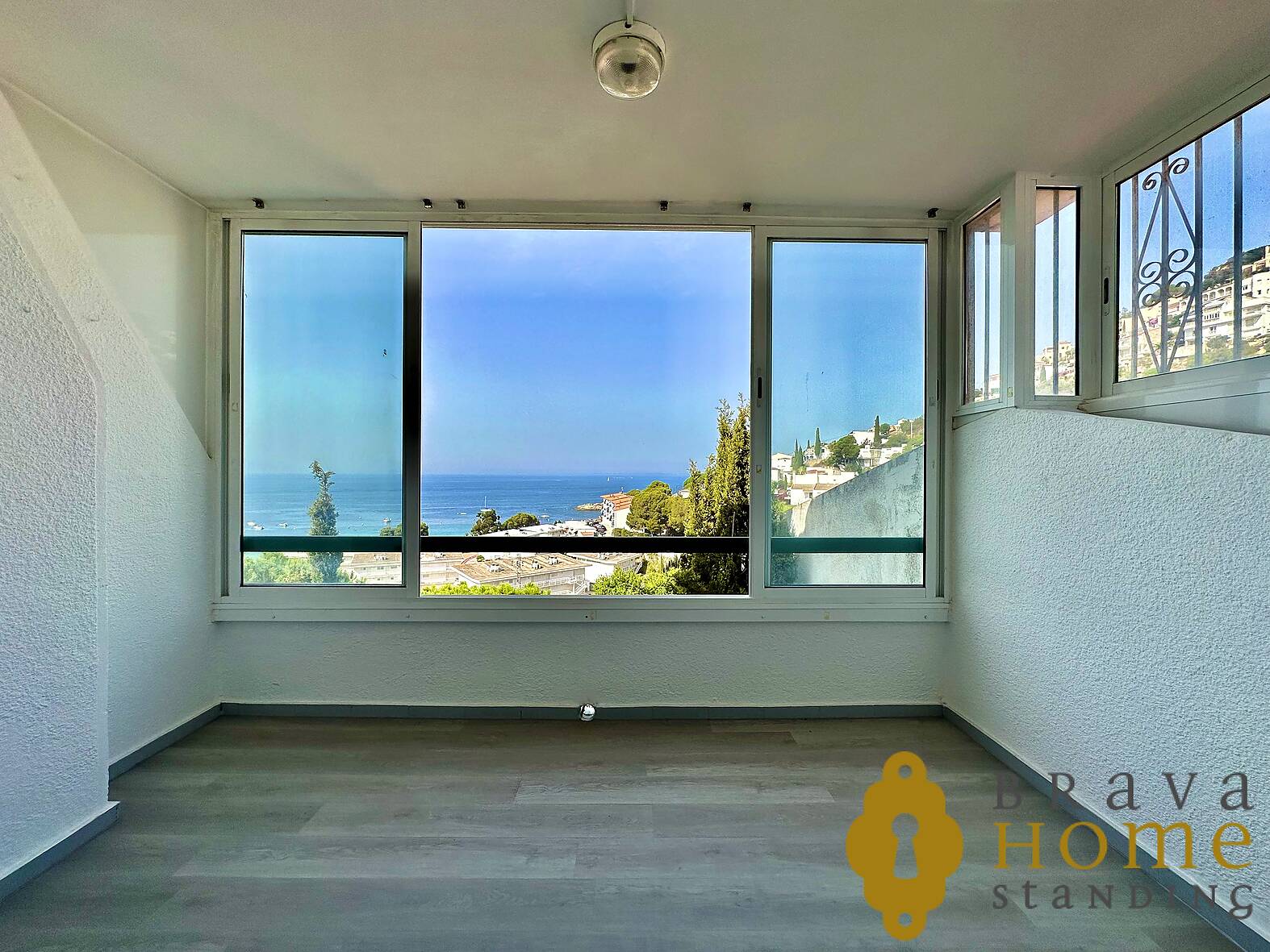 Maison avec vue mer et à pieds de la plage à vendre à Rosas Almadrava