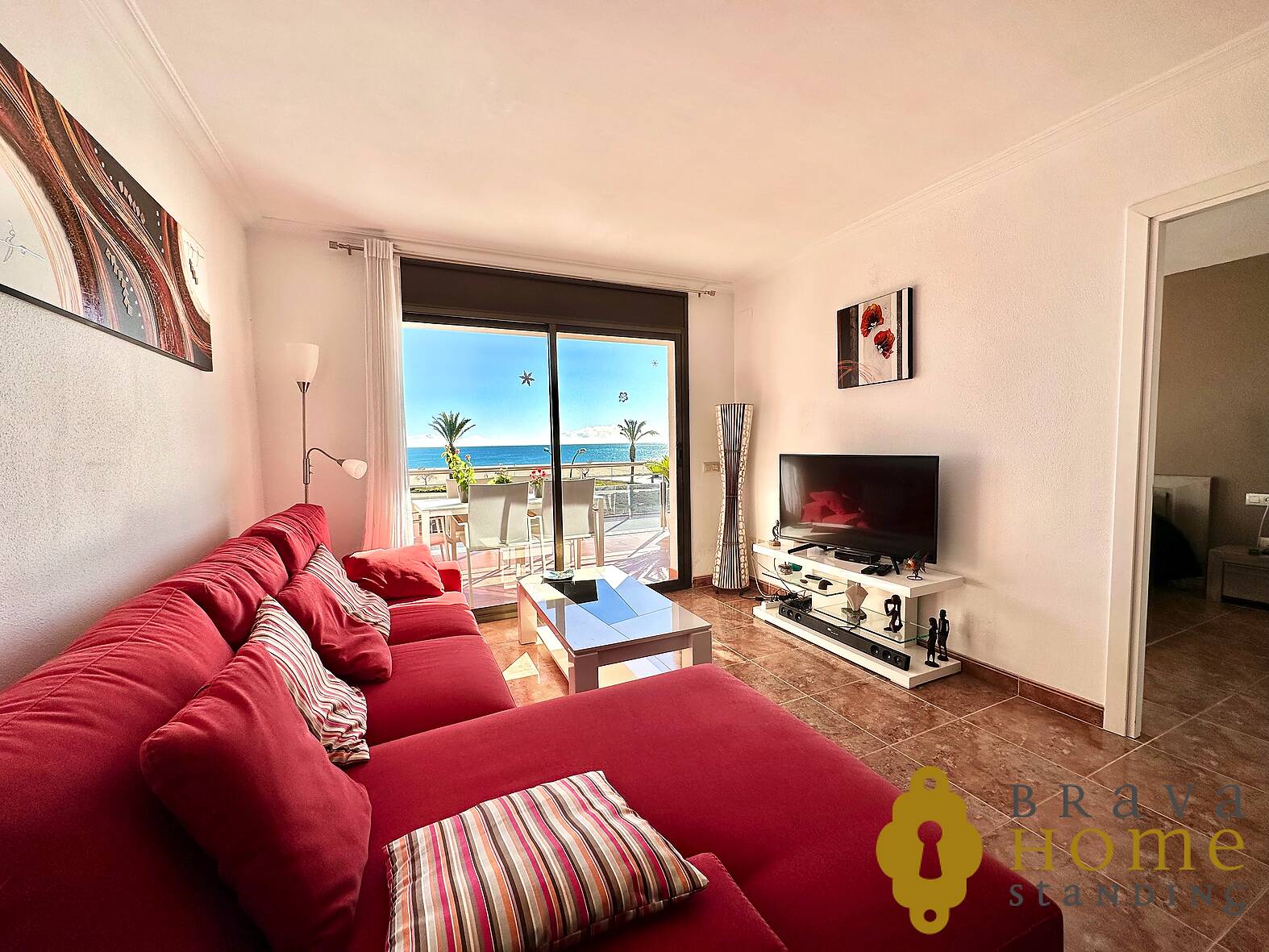 Fantastic apartment in 1st line of the sea, for sale in Empuriabrava