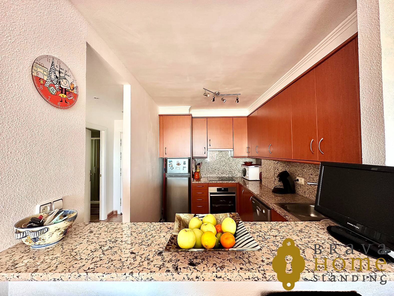 Fantastic apartment in 1st line of the sea, for sale in Empuriabrava