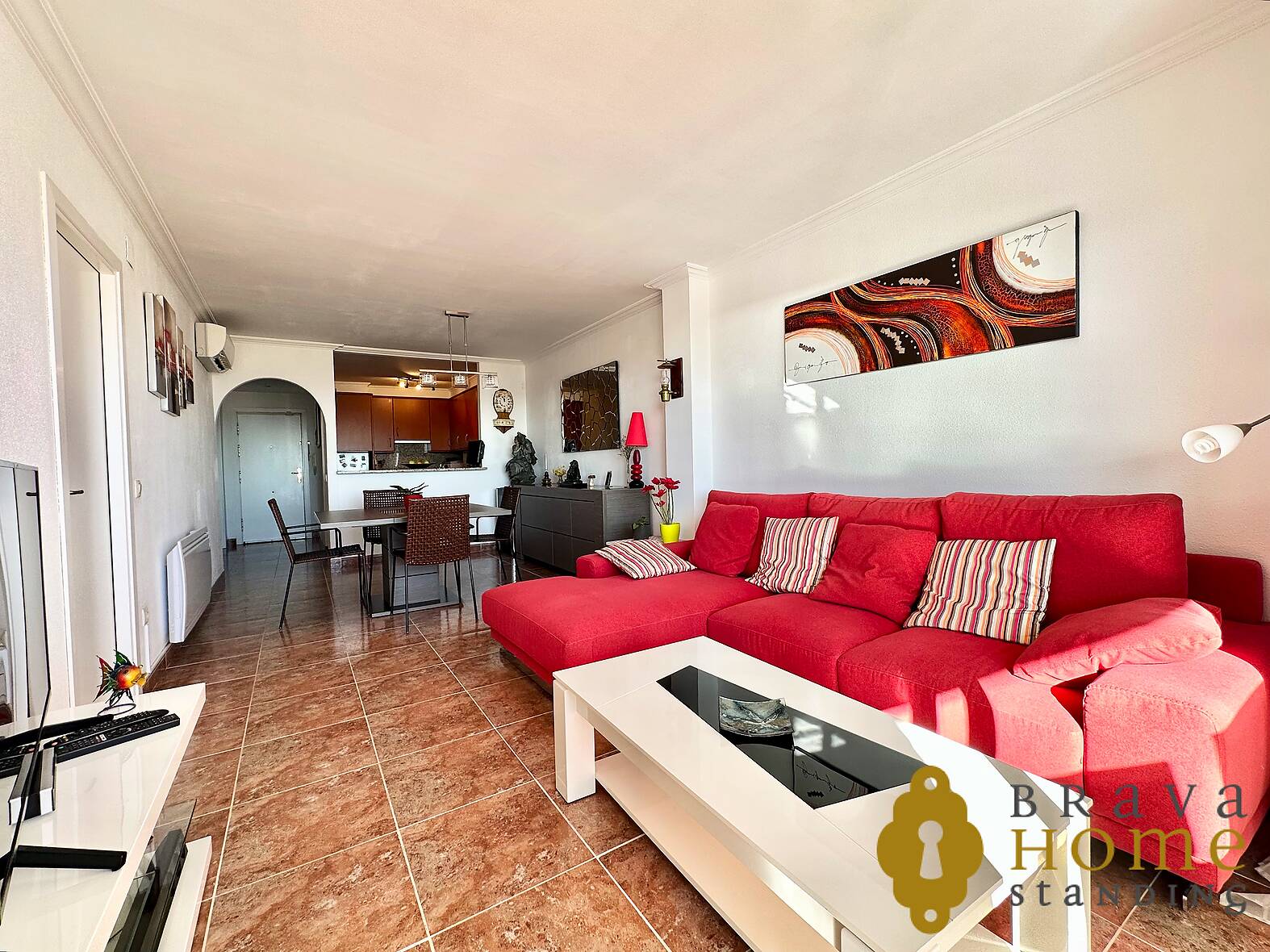 Fantastic apartment in 1st line of the sea, for sale in Empuriabrava