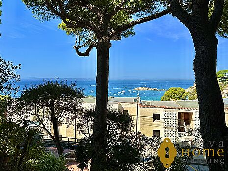 Magnífico piso con vistas al mar en Rosas - Almadrava