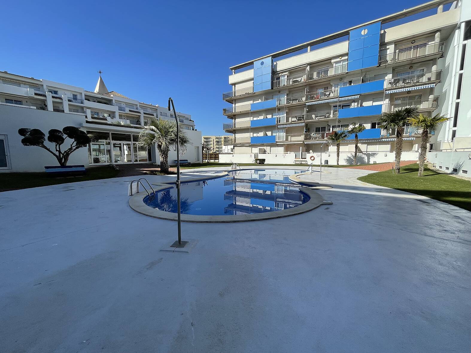 Apartamento con parking y piscina en venta en Santa Margarita