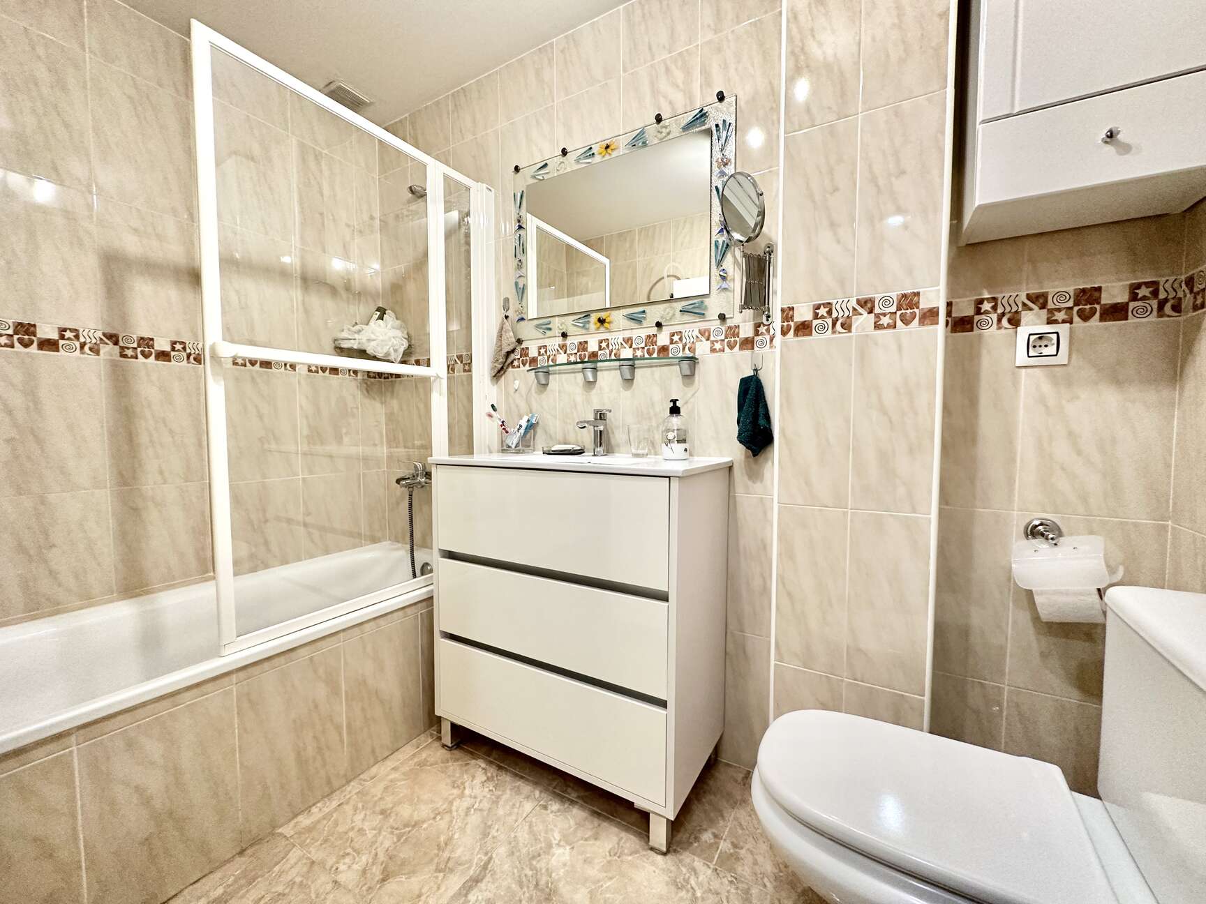 Magnífico piso con piscina en venta en el centro de Roses