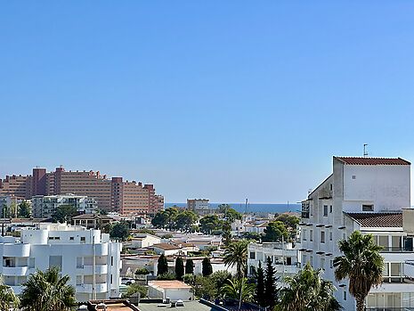 Àtic amb jacuzzi i piscina, en venda a Roses - Santa Margarida