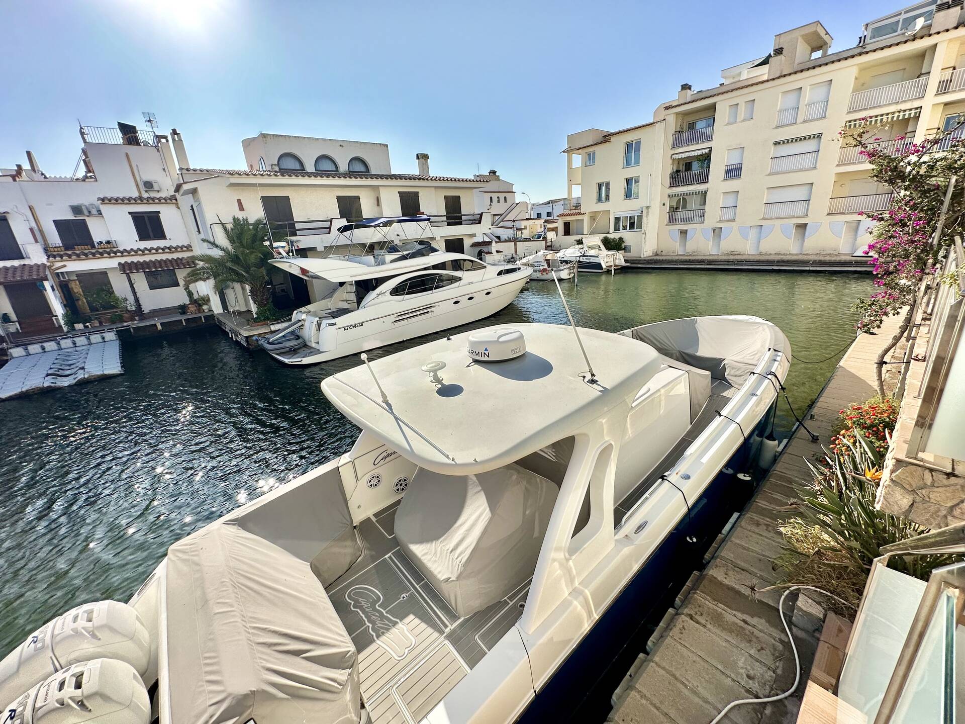 Luxuriöses Haus mit Liegeplatz vor den Brücken in Empuriabrava