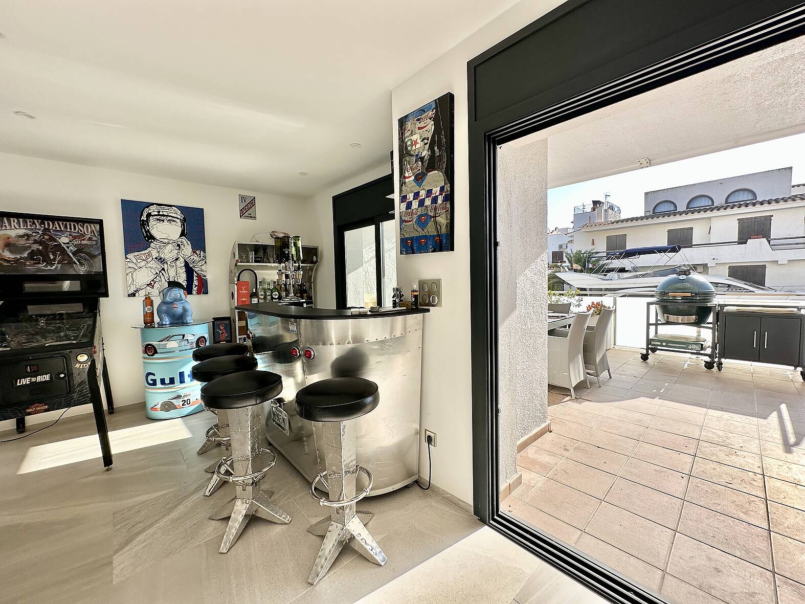 Luxurious house with 20m mooring before the bridges in Empuriabrava
