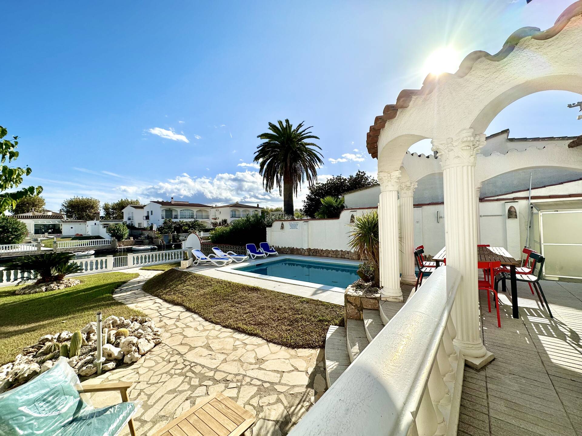 Beautiful house on the wide canal with 12.50m mooring for sale in Empuriabrava