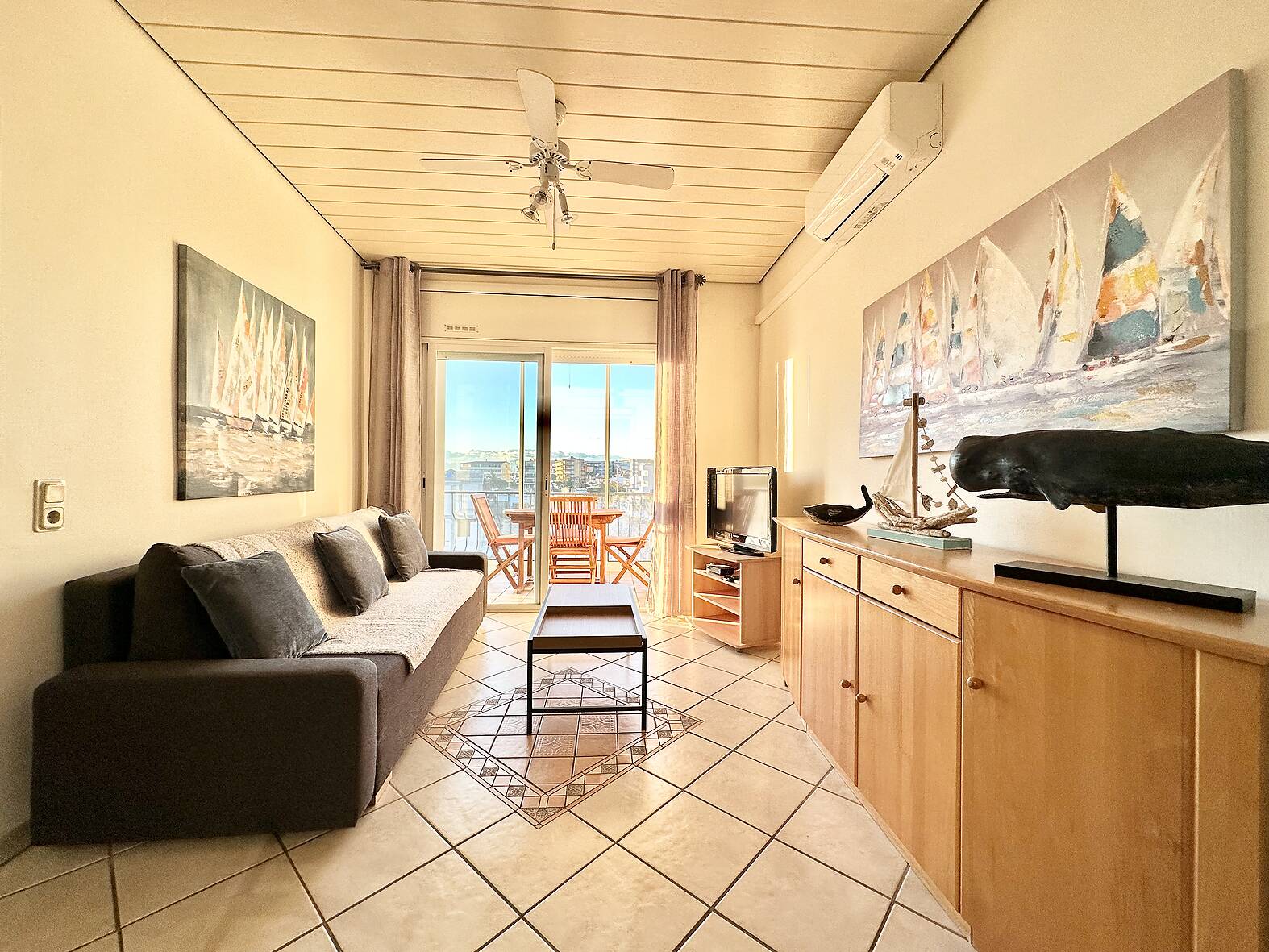 Superbe appartement avec vue canal proche de la plage de Santa Margarita