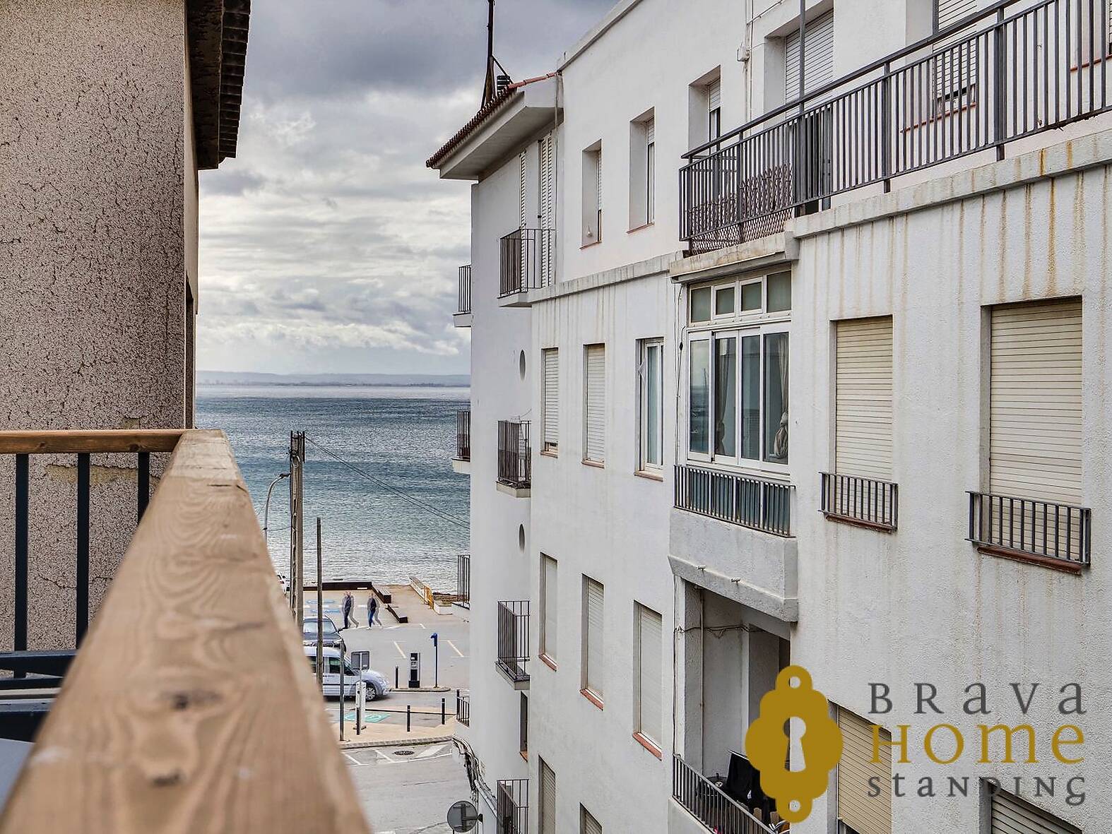 Neue Wohnung in Strandnähe im Zentrum von Roses - Costa Brava