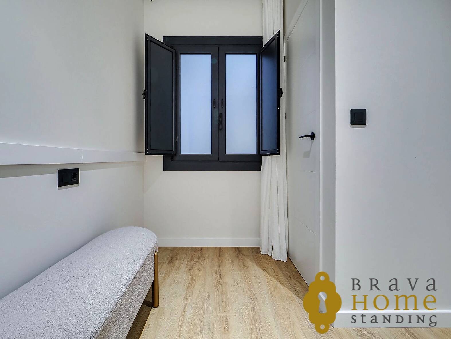 Apartament nou, cèntric i amb vistes al mar de Roses - Costa Brava