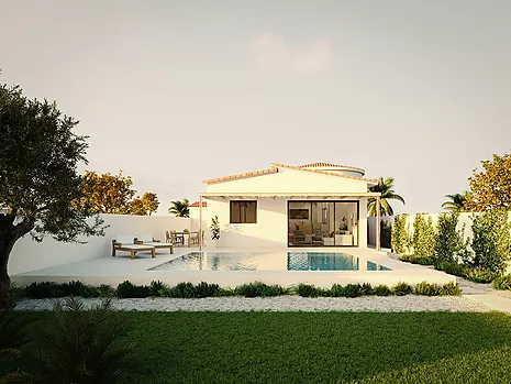 Casa renovada amb amarrador, piscina i garatge, ideal per als amants del luxe i la tranquilitat.
