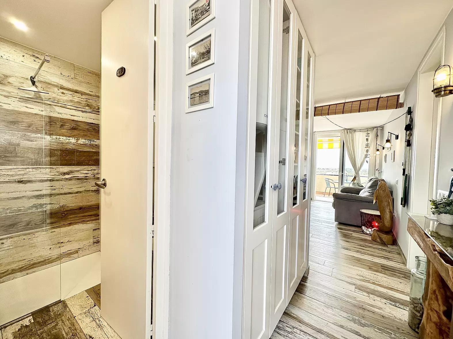 Exclusif Atico Rénové avec Licence Touristique et Parking Privé à Santa Margarita, Roses