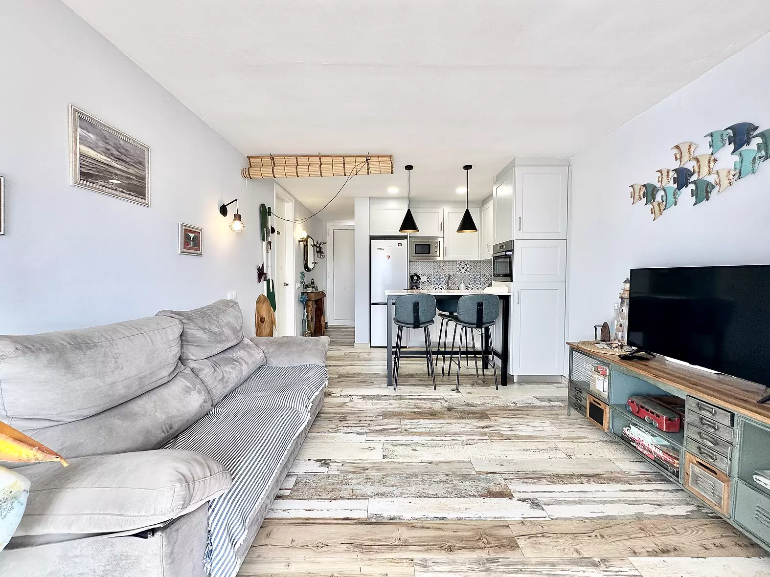 Exclusif Atico Rénové avec Licence Touristique et Parking Privé à Santa Margarita, Roses