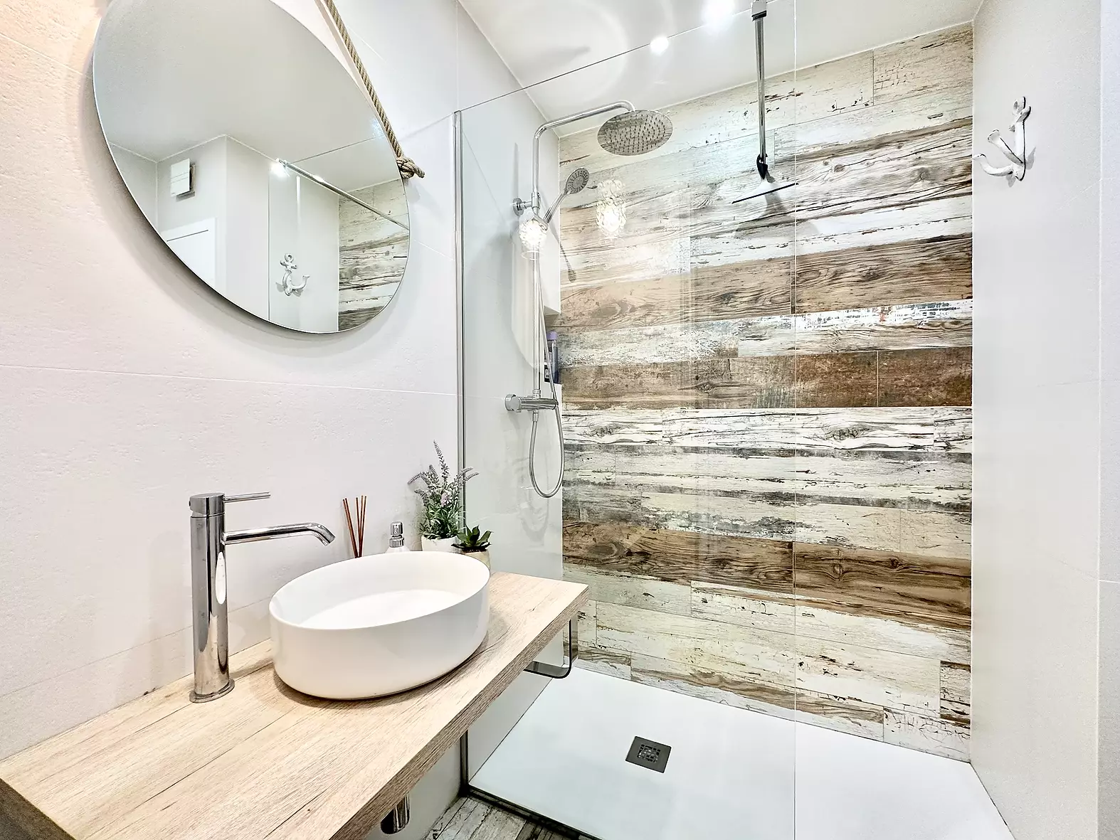 Exclusif Atico Rénové avec Licence Touristique et Parking Privé à Santa Margarita, Roses