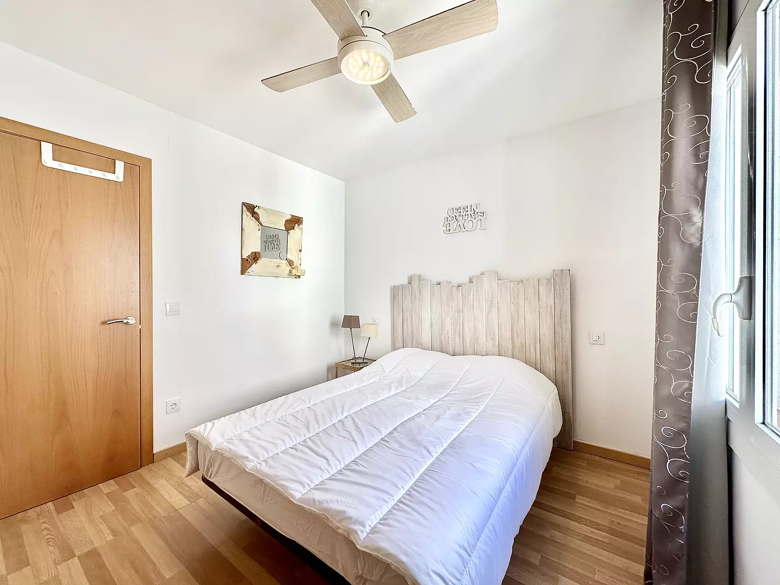 Renovated Townhouse in Puig Rom, Roses, with Pool and Tourist License