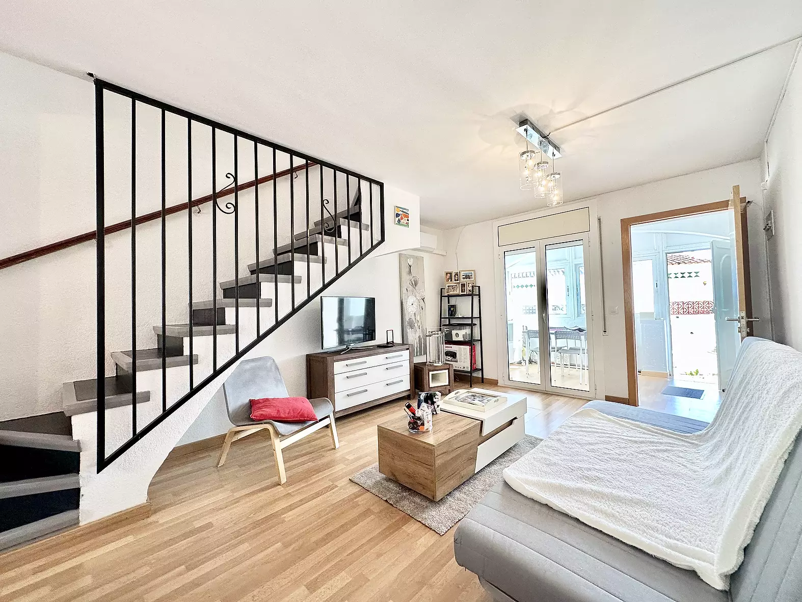 Renovated Townhouse in Puig Rom, Roses, with Pool and Tourist License